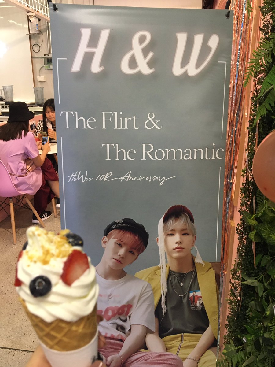 Meowwlinn44's tweet photo. น่าร้ากกกกกก😻😻

#TheFlirtandTheRomantic_TH
#10yearswithHoWoo
#호우와함께10년 https://t.co/yQ9gQfyVDb