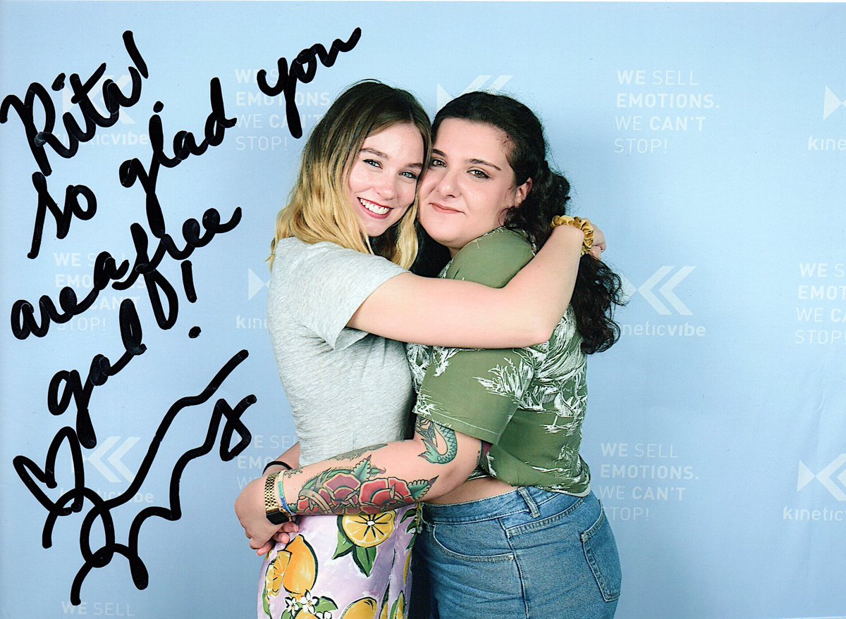 rit4alpesto's tweet image. In Italy we don’t say “i love you” we say “pezzi di cuore” @arosende @TessaMossey #ITAInstituteCon3 🍞🍌🍝♥️