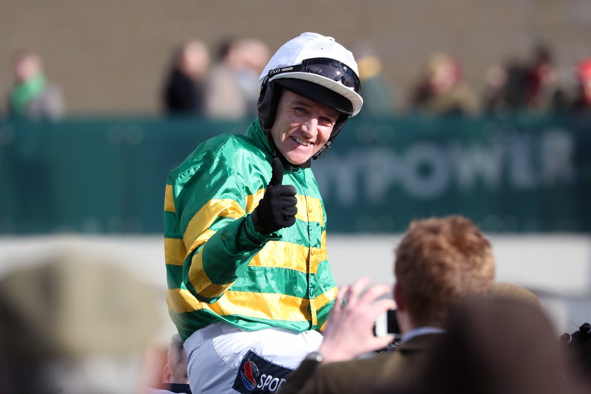 CheltenhamRaces's tweet photo. Happy retirement @BarryJGeraghty 🏇
Congratulations on a fantastic career, we wish you all the best for the future. 🙌
Thank you for the memories!
4⃣3⃣ Cheltenham Festival winners....
5⃣ Champion Chases
4⃣ Champion Hurdles
2⃣ Cheltenham Gold Cups 🏆
📸PA Images https://t.co/LGjxxyVQi4