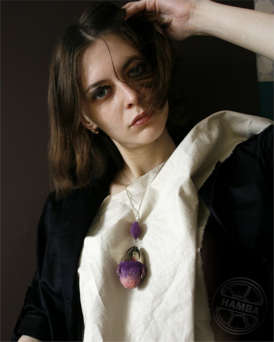 HambaArt's tweet photo. "The cradle of your soul"
(melchior, felt) 
#jewelry #felt #feltjewelry #design #largependant #souljewelry #feltart #jewelryforgift https://t.co/4D82fH29FJ