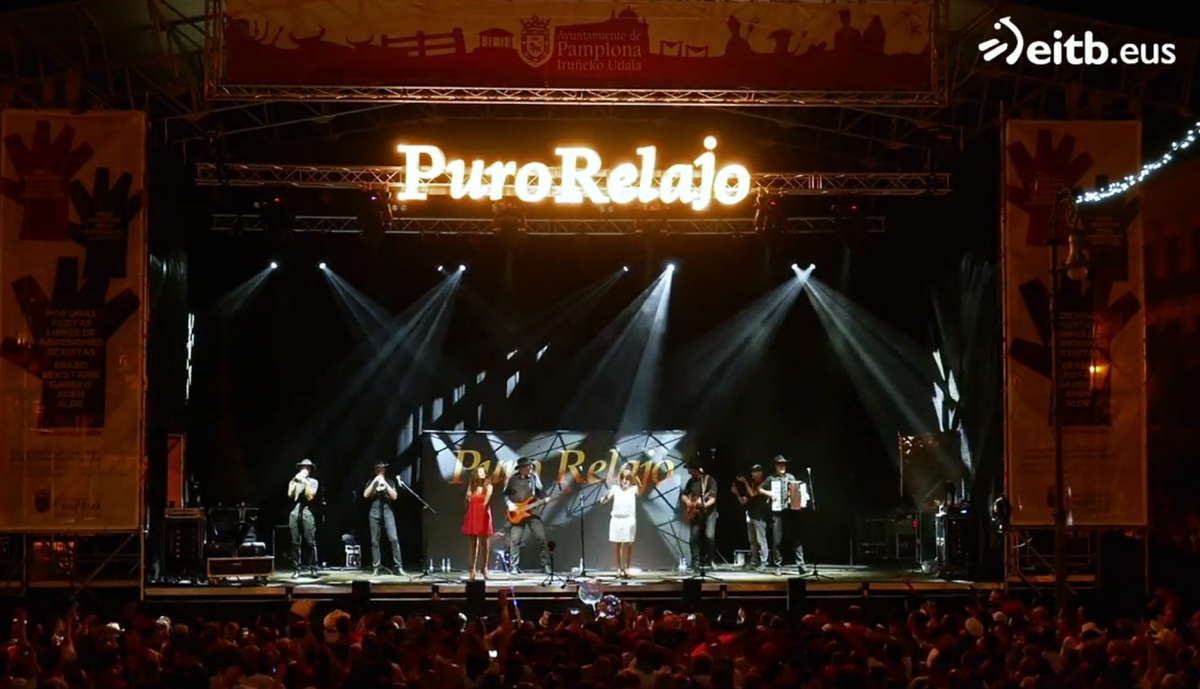 🎸🎶ETB1 y https://t.co/fxM2Uwidwe emitieron ayer el concierto de @puro_relajo en #sanfermines de 2018. Ya puedes verlo íntegro y a la carta, aquí➡️ https://t.co/j9z37uLfHW https://t.co/s4nhlTDJKk