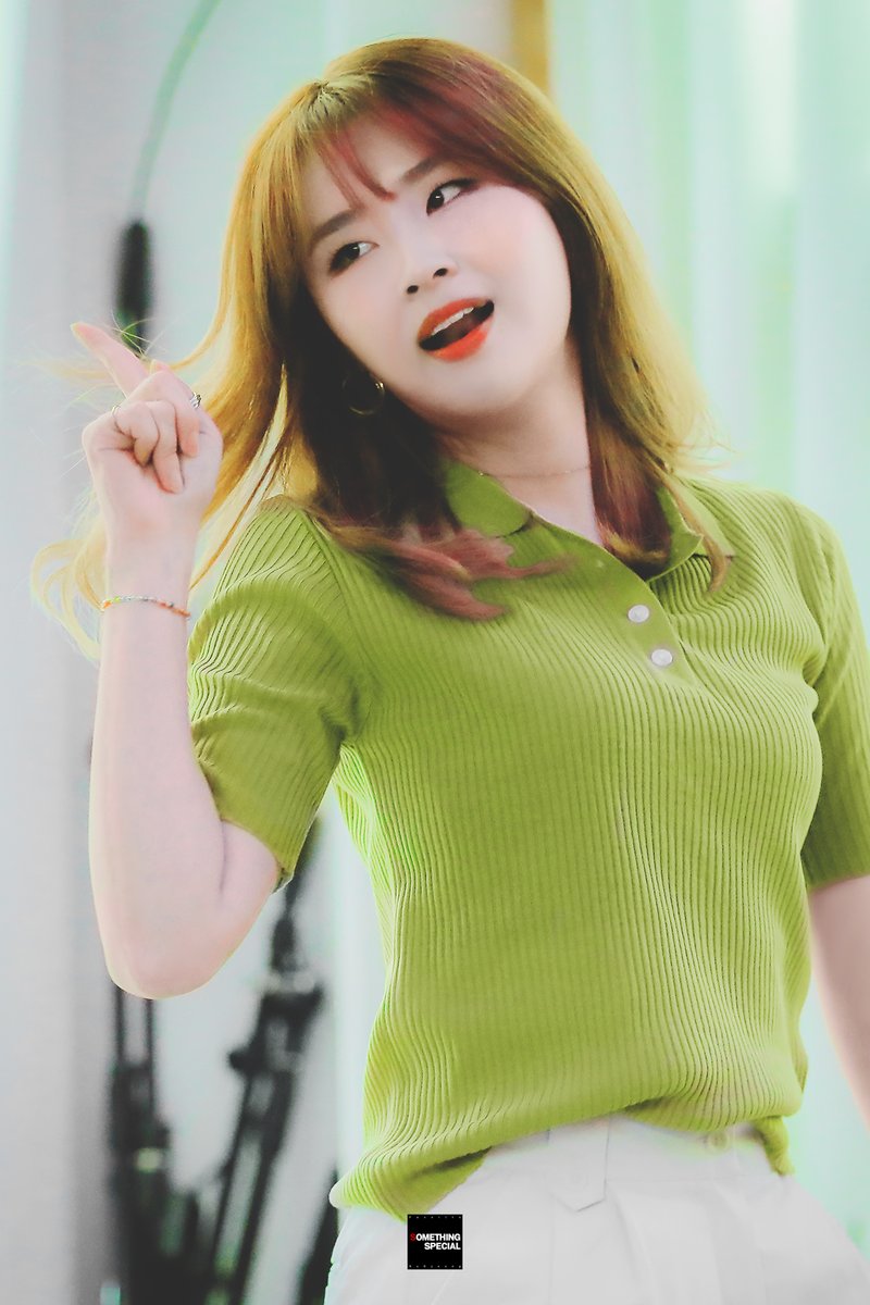 000112net's tweet photo. 200711

파란조명 이겨내고 광명찾자        
#페이버릿 #Favorite #수경 #Sugyeong https://t.co/lKsL85En7h