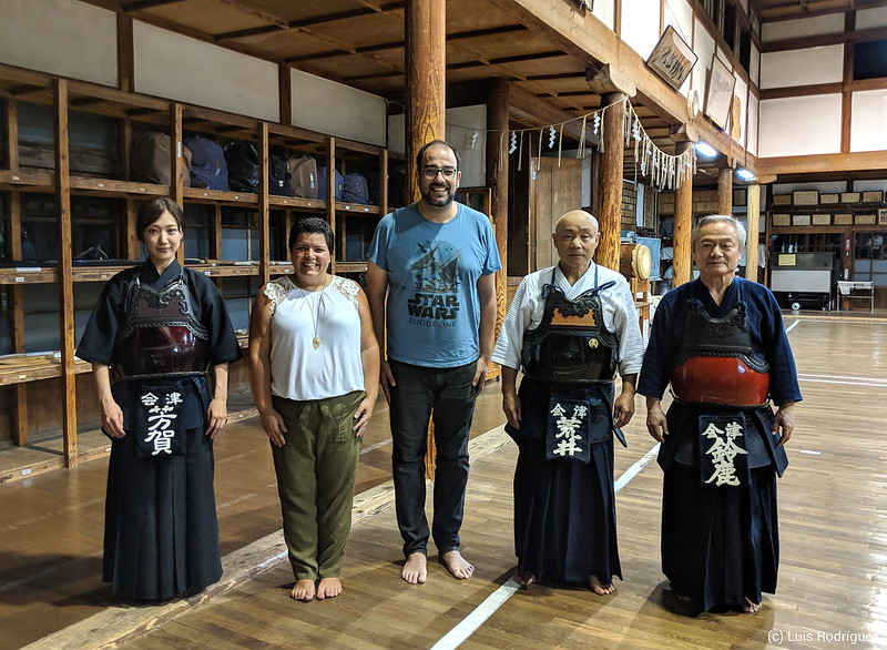 Te contamos cómo practicar artes marciales en Japón y las principales diferencias entre un viaje turístico y otro para estudiar o practicar artes marciales. Y es que las necesidades y compromisos de estos dos tipos de viajes son muy distintos japonismo.com/blog/practicar…