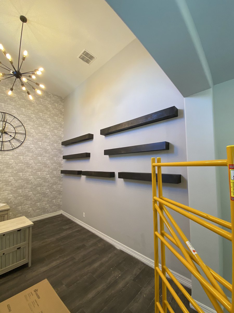 tlconstructors's tweet image. #finishcarpentry #floatingshelves