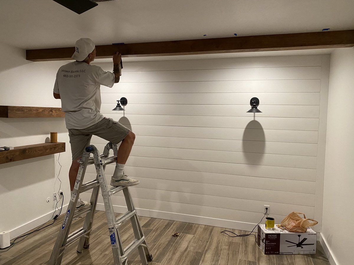 tlconstructors's tweet image. #ceilingbeams #finishcarpentry #shiplap #interiordesign