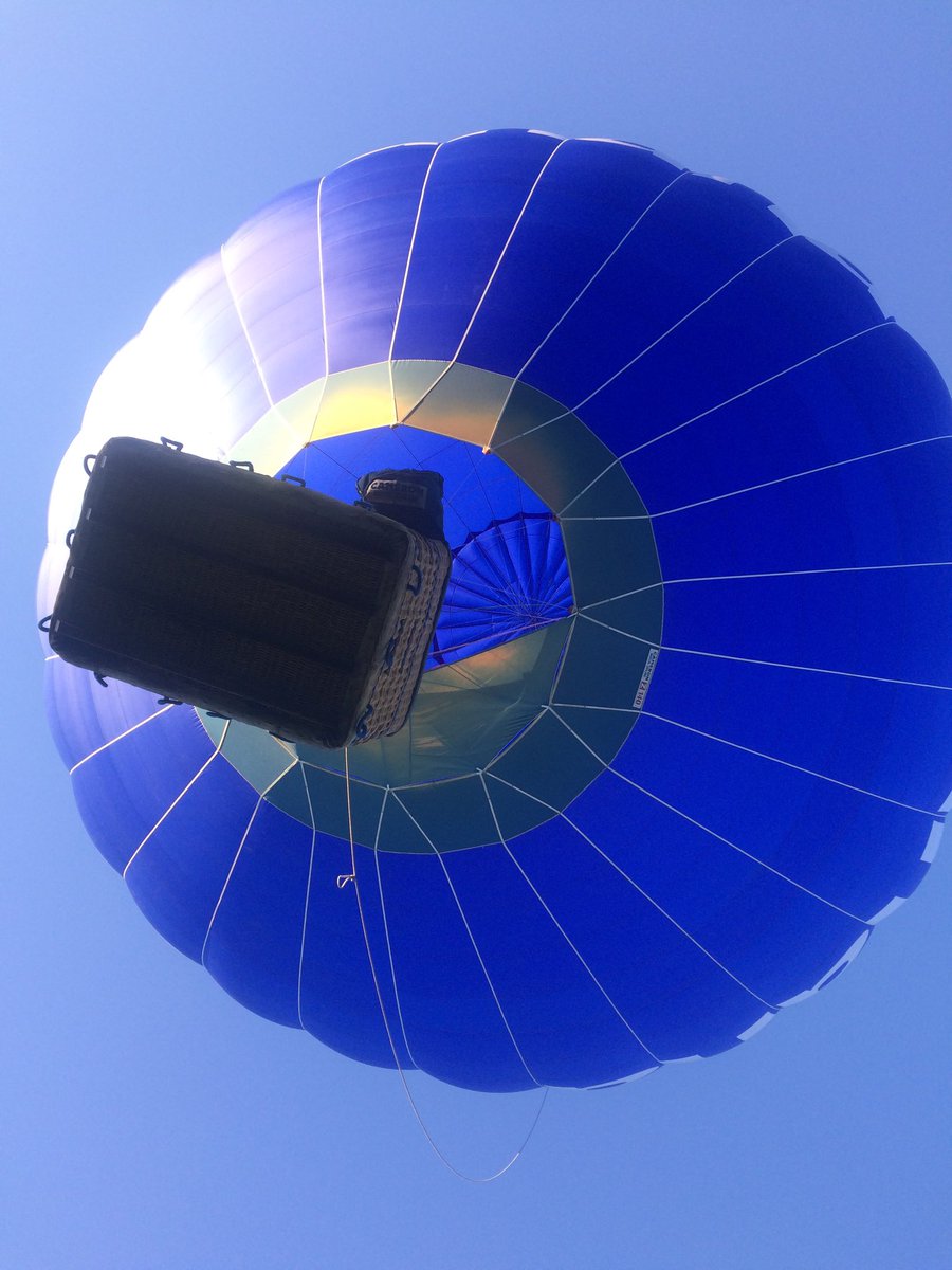 baileyballoons's tweet photo. Sun AM-12 balloons taking off from Bristol landing at Nailsea with amazing Anana biplane pilot Richard Goodwin (responsible for the smiley faces over Bristol) Looking forward to flying our passengers as soon as we are permitted to. #Balloons #Bristol #AACovidConfident #ananaltd https://t.co/P5lh9XXXHw