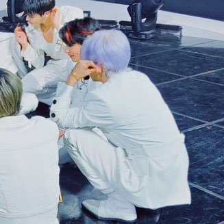 ᵗⁱⁿʸ ᴊᴜɴɢ sᴜʙɪɴ ( ´•̥-•̥` )