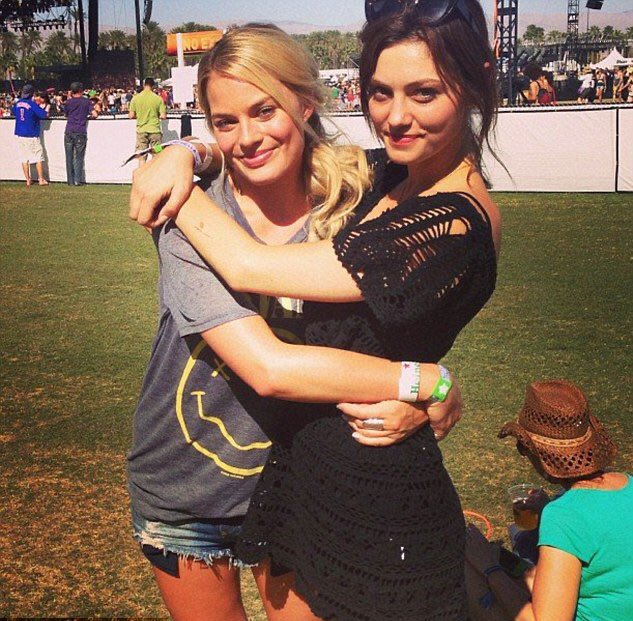 Happy birthday to another aussie i love phoebe tonkin 