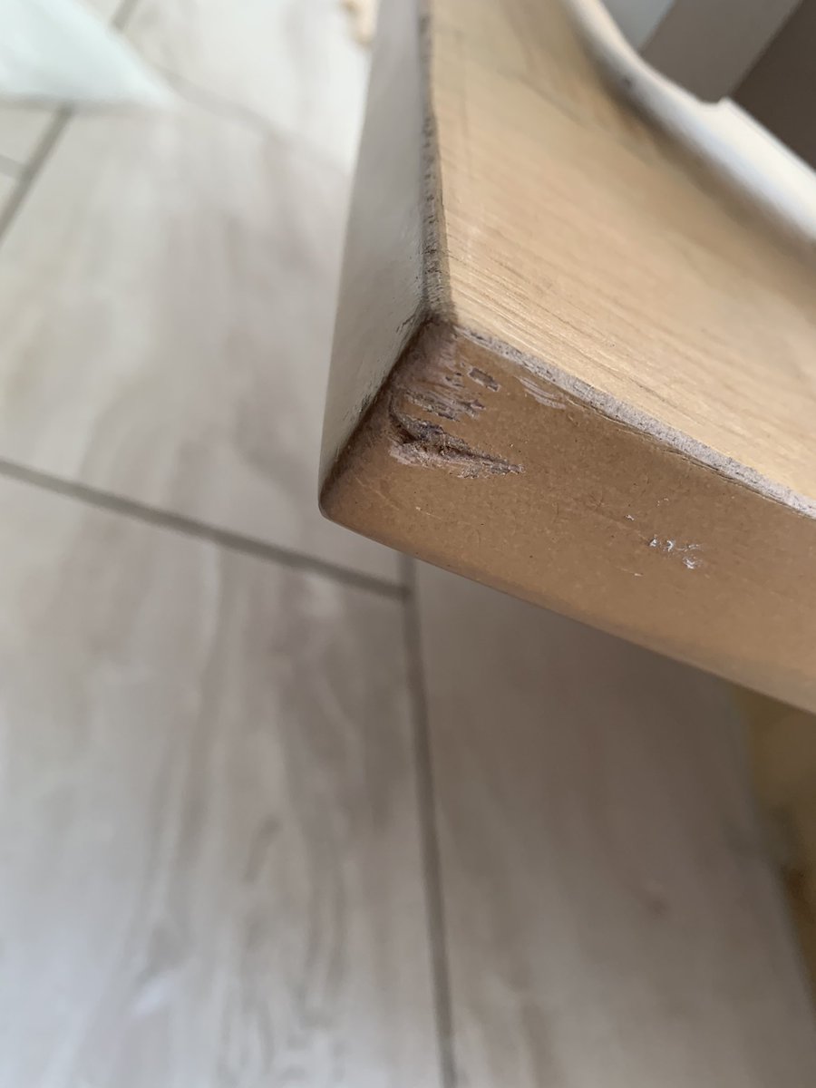 Xxkimxx6's tweet photo. @VeryHelpers ordered a table from@you three weeks ago and only received it this Saturday as the first delivery slot a package was missing. And then we get this. I’m so upset always problems with very and there’s no one to ring to help today to get it sent back. https://t.co/VNlUhFWmCY