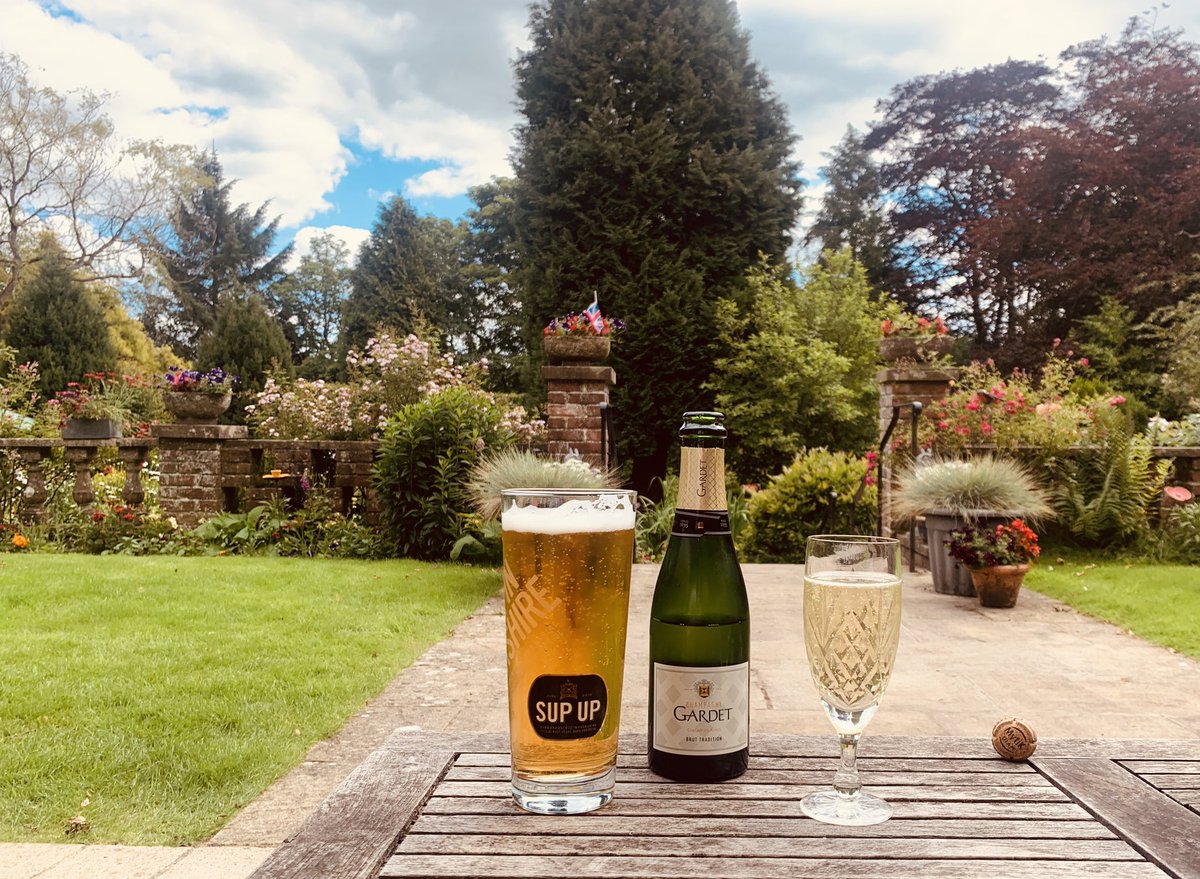 NewTire_Man's tweet photo. A visit @VisitRyedale @northyorkmoors is never complete without a stop @Lastinghamgrange @MichelinGuideUK @HardensBites @smithhotels with @ChampagneGardet @croptonbrewery #supup #superb https://t.co/OXQ8UoGpwh