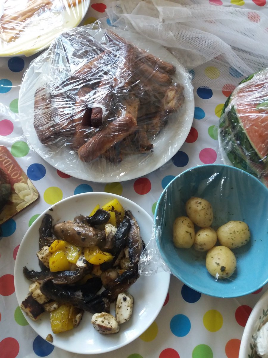 EmmaJanesLife's tweet photo. Can confirm I DEFINITELY over-catered on the BBQ!
๐๐
#BreakfastBBQ https://t.co/YgyeyY5eQV
