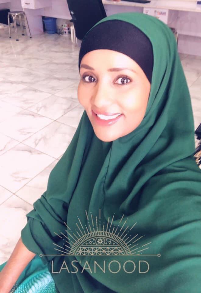 Akcaqil's tweet photo. Maantoo kale ayay dhimatay: Allahya rahma! @HodanTV waa aamini waaye in la dilay subxaanallah. Allahya raxma! 3 sano ayaan followers-keeda ka mid ahaa YouTube, Instagram iyo Twitterka. #RIPHodan!
Qof dal dheer uga timid samata bixinta dalkaan ayay aheed. Allah u naxariisto! https://t.co/gqTn35ttpR