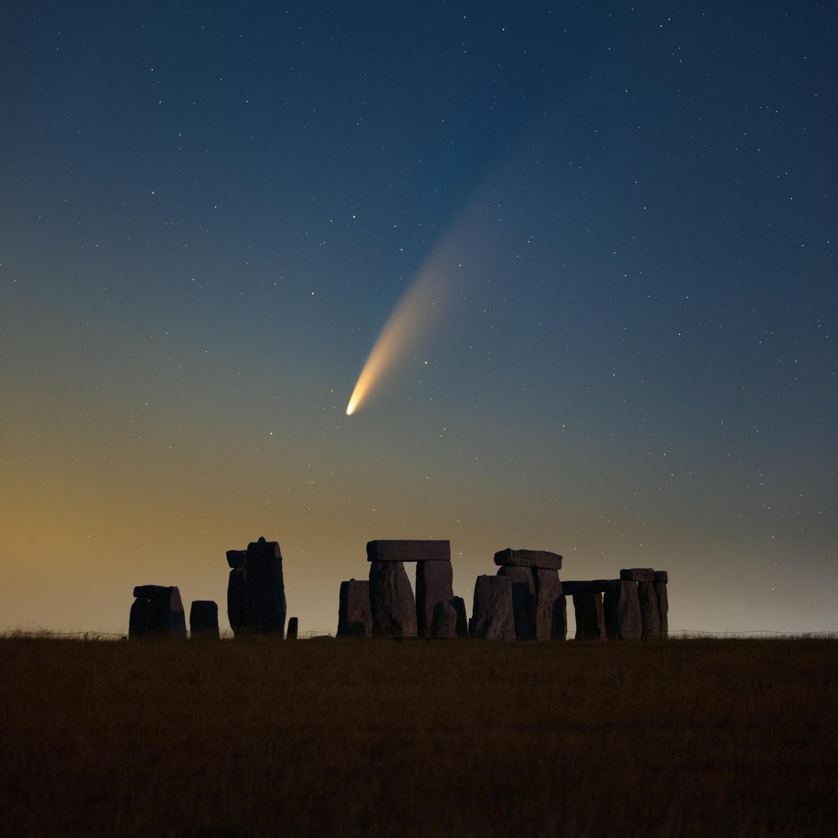 narottamsahoo's tweet photo. A new visitor from the outer trenches of our #solarsystem is out to dazzle sky-gazers, as it returns from its trip around the Sun to offer a rare display of fireworks.

The #cometNEOWISE discovered on 27 March, will be visible in our sky for 20 min for next 20 days from 14 July. https://t.co/vSxgfj3DPo