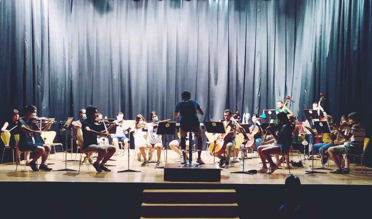 GutierrezPab10's tweet photo. La nueva normalidad... un verdadero placer volver a compartir momentos y hacer música con personas fantásticas...

#Warlock #Elgar #Grieg #OSASV https://t.co/26yhBmAFMM