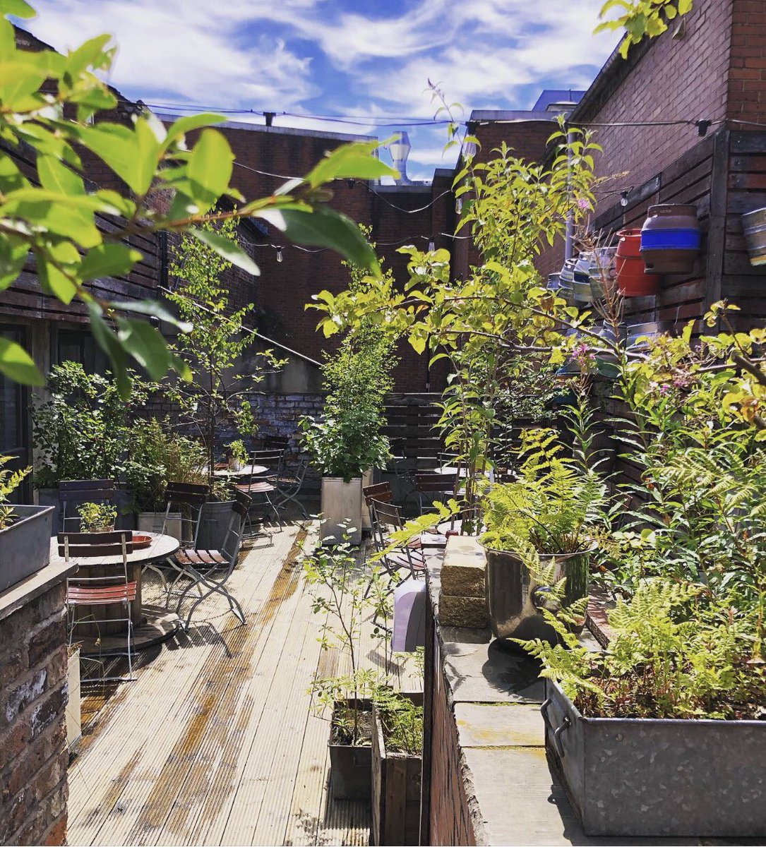 Tons of socially distanced space on our roof gardens (we now have 3) we also have new super fast WiFi on every table 🌿⚡️🍺 #roofgarden #terrace #beer #superfast #cocktails #sunshine #manchester #northernquarter