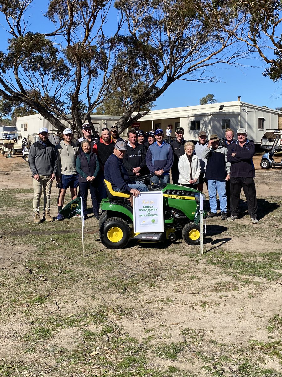 The Ardath Golf Club would like to thank @AgImplements for their kind generosity in donating this awesome ride on lawn mower to our club. We are extremely grateful for the donation, we have a very happy green keeper!! 🤩🤩🤩
