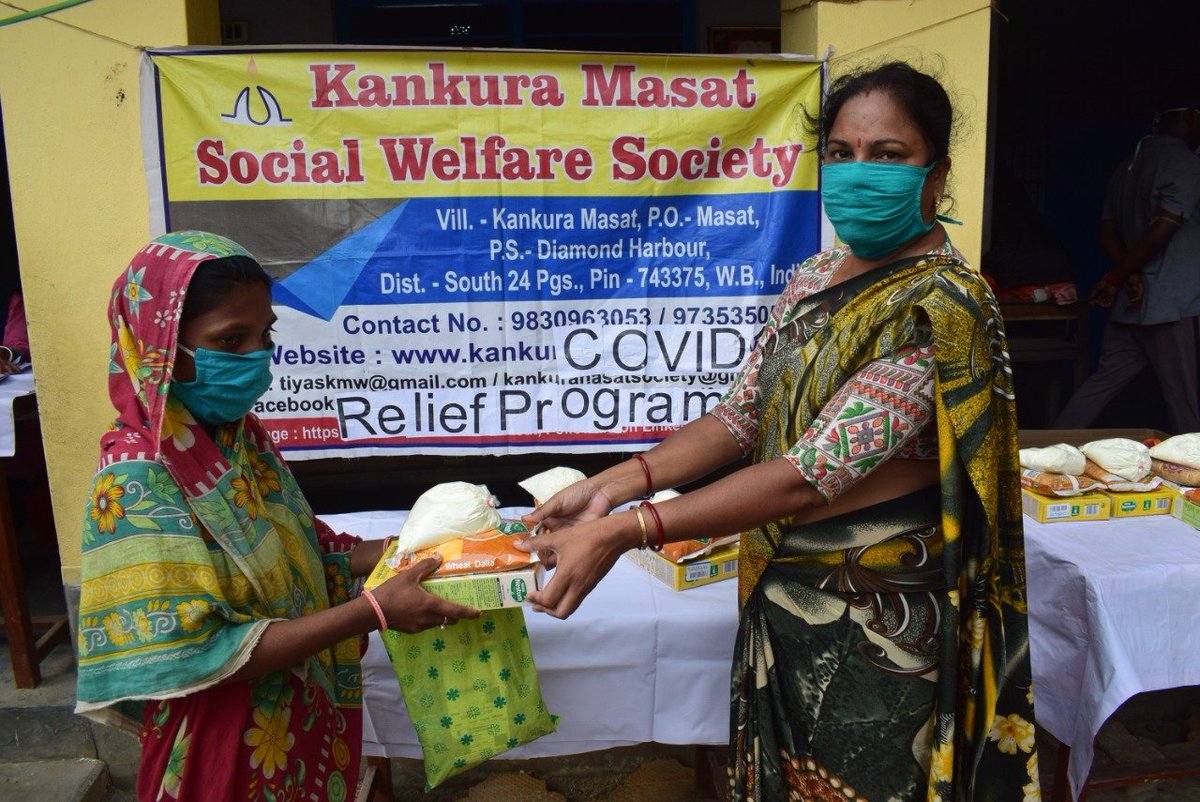 KankuraMasat's tweet photo. #Baby #food distribution as a #amphune #relief at #kmsws to the needy mothers. Supported by a well wisher , Mr. Snehasish Das of #RebuildBengal. https://t.co/JMnyVPE0Pf