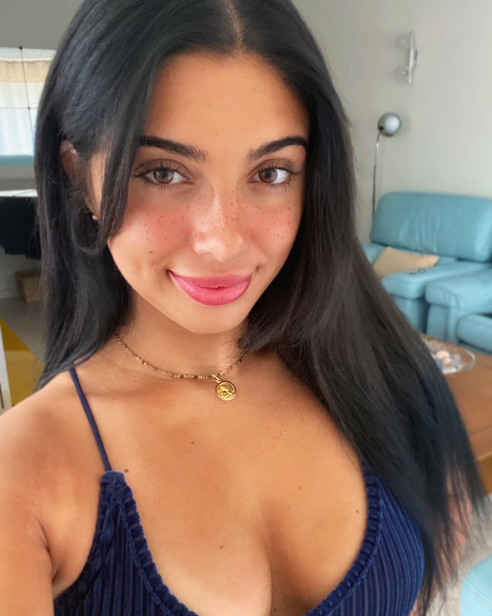 JuliaBayonetta's tweet image. Hiiiiiiiiii