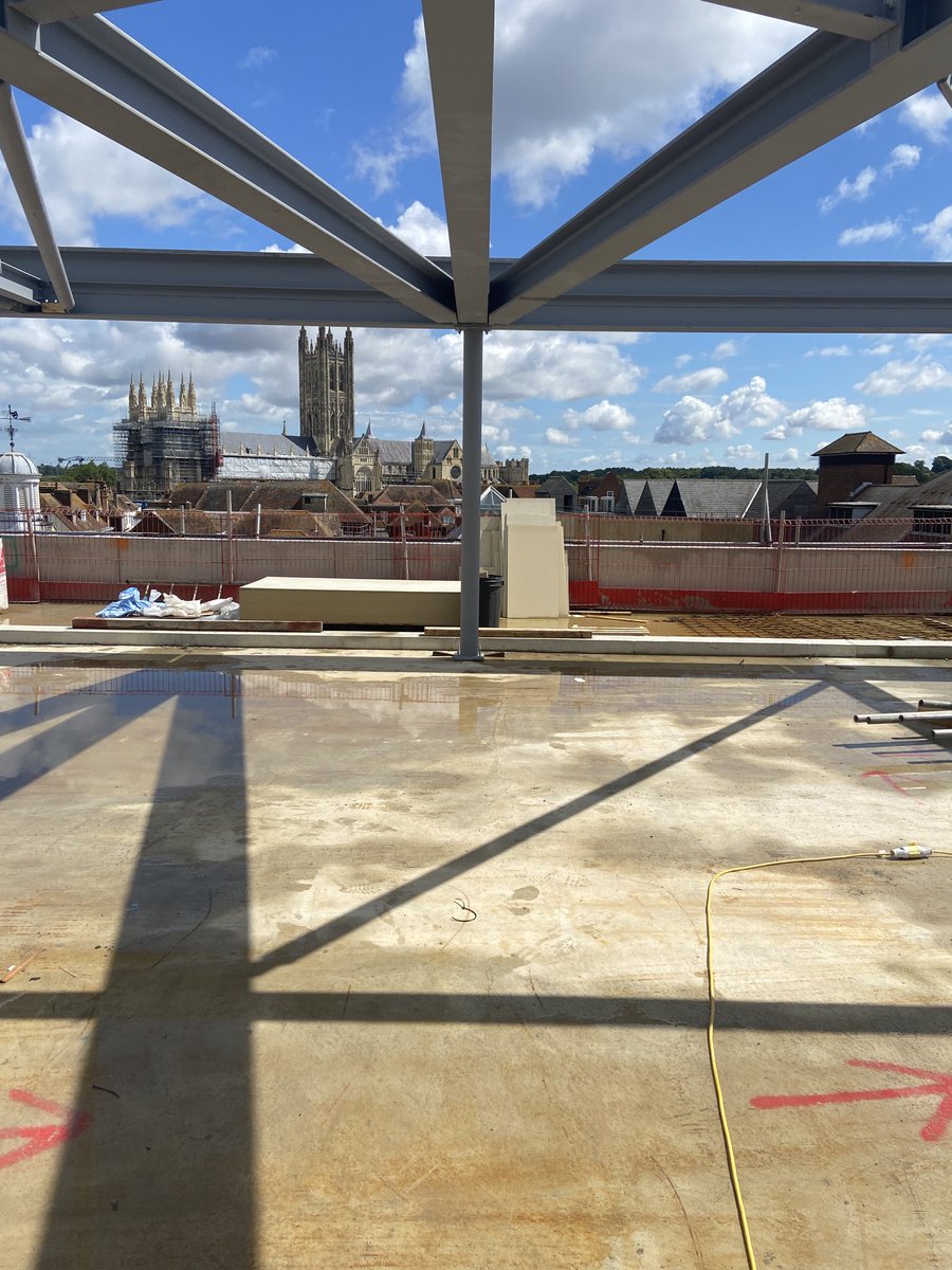Great to see the see the #steelwork structure going up on the roof. Nice frame of ⁦<a href="/No1Cathedral/">Canterbury Cathedral</a>⁩