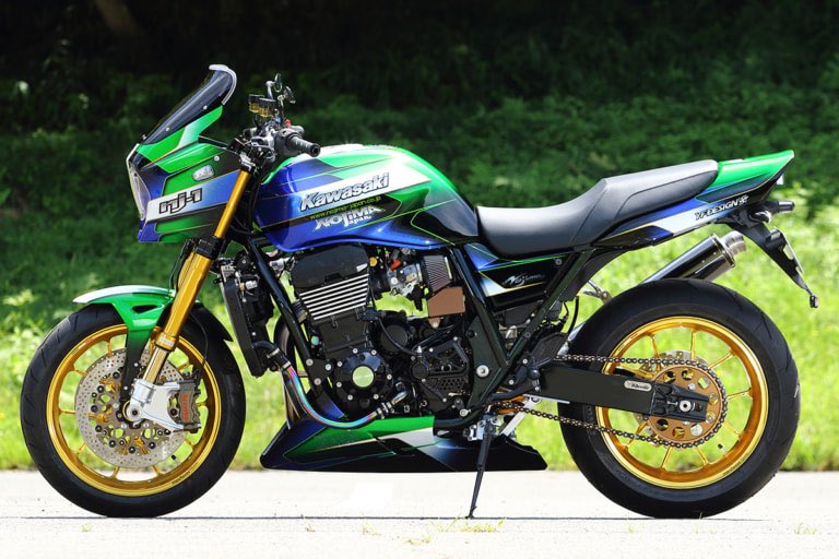 PutiMotor's tweet image. カワサキ ZRX1200 DAEGを、三重県「ノジマエンジニアリング」がカスタマイズ❗️

モノサス化で高い旋回性能を獲得して、8耐を戦ったマシンを完全再現。

カッコイイ〜‼️😳

custom-people.jp/machine/41714/
