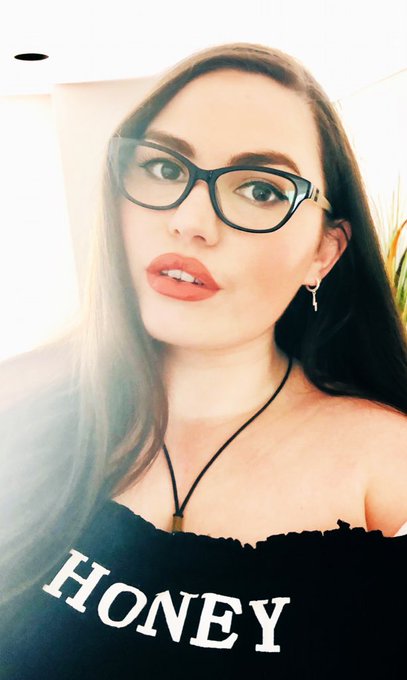 Oh, honey. 🍯🐝 https://t.co/gPLbIOu1b3<a href="/tag/newprofilepic"class="tags"><span>#newprofilepic</span></a>