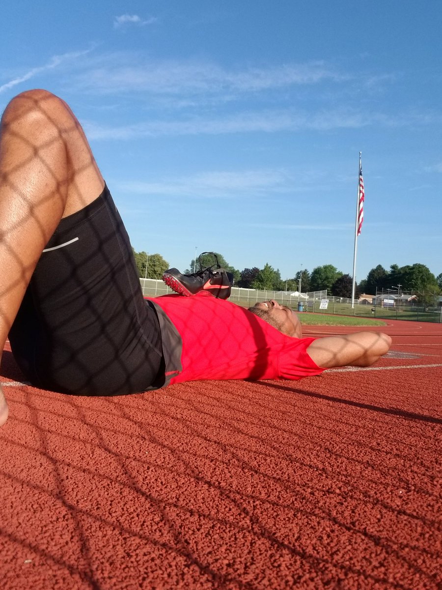 qthetrackcoach's tweet photo. Crushed the last 2...fastest 2 of the 12 reps...somebody come help me put my flats on. #MastersT&F #CoachesWhoDoDatWurk https://t.co/AvuyOapKv0