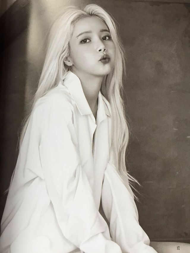 MAMAMOO Solar(Kim Yong Sun 1991)  #MAMAMOO  #SpitItOut  #Solar  #YouTuber  #vocalist  #kpop  #dancer  #girls  #GirlGroup