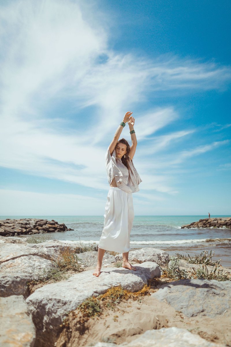 Let the sea set you free 🌊

#Nomada #collection #chaquira #chaquirajewelry #statementjewelry #handmade #summerchic #womenswear #campaign #citizenx #lettheseasetyoufree #sealover #sea #wildandfree #myhappyplace #takemethere #beach #takemetothebeach #beachvibes #goodvibes