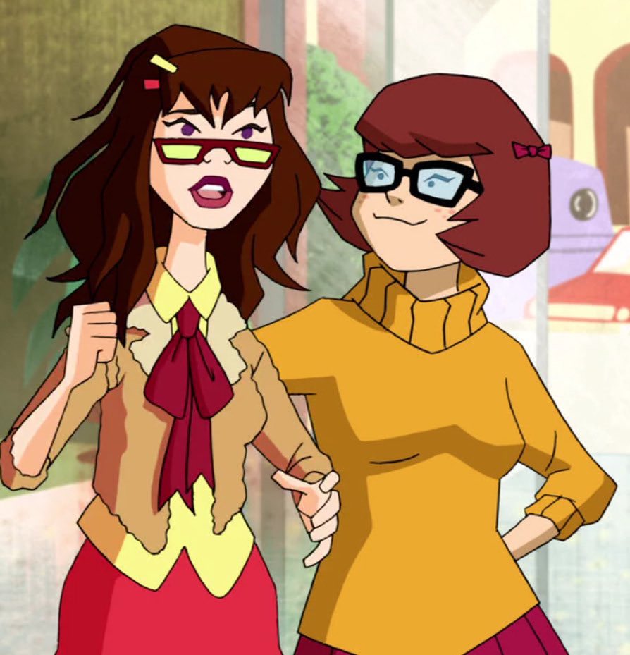 VELMA IS CANONICALLY A LESBIAN THIS IS THE BEST THING THAT HAS EVER HAPPENED TO ME