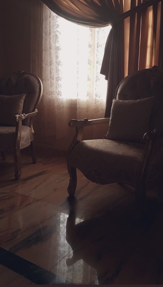 #المشتاق_شيسوي اشتاق له واحس في رجعتي عيب ، وششلون اعود له وهو صد عني😴💔.