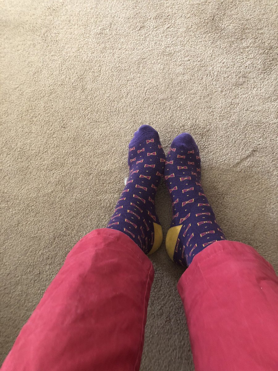 Aladinsane40's tweet photo. Who’d have ever thought putting on pair socks could be so tiring and painful #PostSurgeryThoughts #FunnyOldLife #MaleCSection https://t.co/mph51emnAA