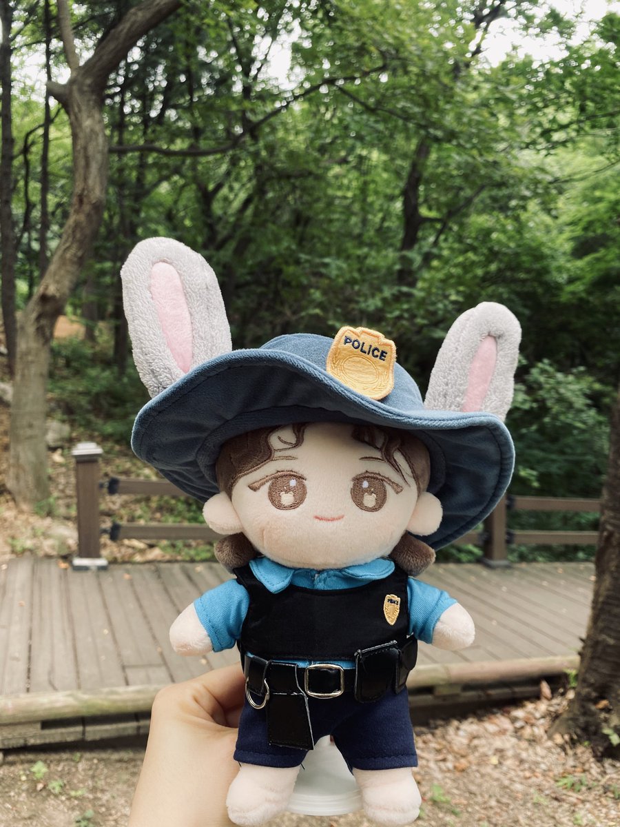 mylovesom's tweet photo. #베베슬
숲을 지키는 토끼 경찰 https://t.co/ZjznWOk6Hi