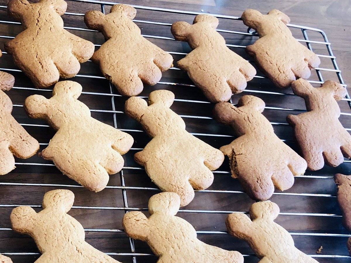 JessDoodes's tweet photo. A break from unpacking boxes to bake our first batch of biscuits from our new Headmaster’s House! #baking #gingerbreadbiscuits https://t.co/mkd6tGClno