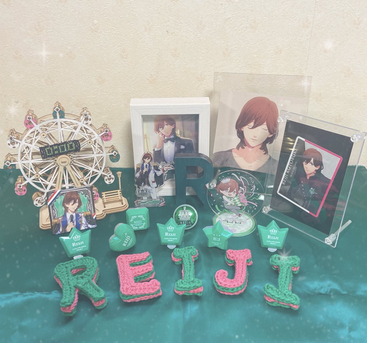 Onyourmark_RCMT's tweet photo. ˚✧₊⁎⁎⁺˳✧༚ 𝕊𝕥𝕒𝕪  𝔾𝕠𝕝𝕕˚✧₊⁎⁎⁺˳✧༚
病める時も
健やかなる時も
ずっとずっと応援してます

#寿嶺二誕生祭 
#utapri_reiji_BD2020 https://t.co/A1TusIqpsC