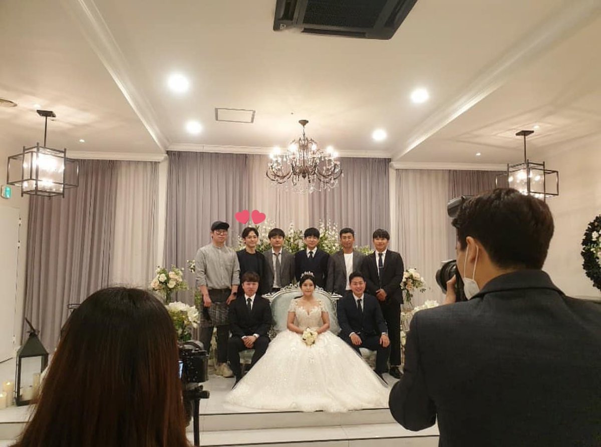 aoliaaa__'s tweet photo. Asal abang jongdae bahagia aku mahh slalu dukung sebagai adeknya.. hehe. Kangen EXO OT9 @weareoneEXO #EXO #weareoneEXO #StayWithChen jongdae oppa saranghae 💖 https://t.co/RdRwAjv5Xb