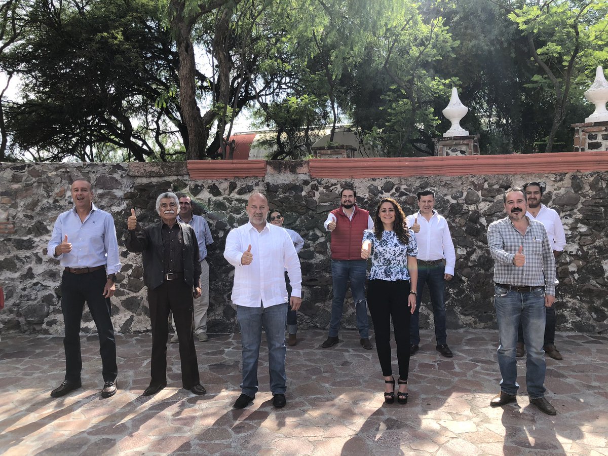 Hoy nos reunimos los sectores y organizaciones del PRI en apoyo total a la militancia y al Comité Ejecutivo Nacional, en torno a la dirigencia estatal con unidad e institucionalidad, en pro del PRI de Querétaro.<a href="/alitomorenoc/">Alejandro Moreno</a>, <a href="/PRI_Nacional/">PRI</a> ,<a href="/ppcalzada/">Pepe Calzada</a>,<a href="/CristinaRuiz_S/">Cristina Ruiz</a>