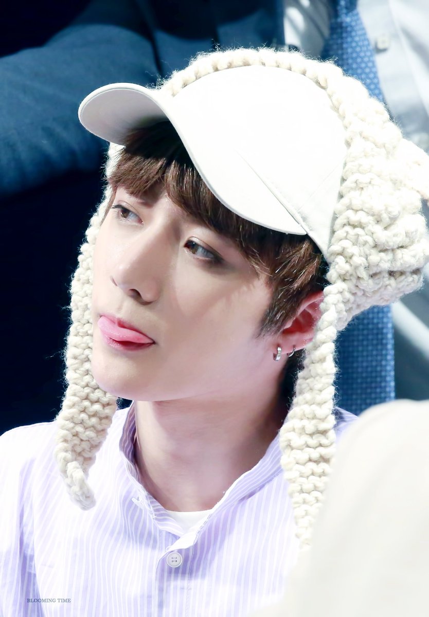 BloomingTime01's tweet photo. My little cookie~🍪

#최범규 #범규 #BEOMGYU #TOMORROW_X_TOGETHER​ #TXT #투모로우바이투게더 https://t.co/UGZpCQ0e68