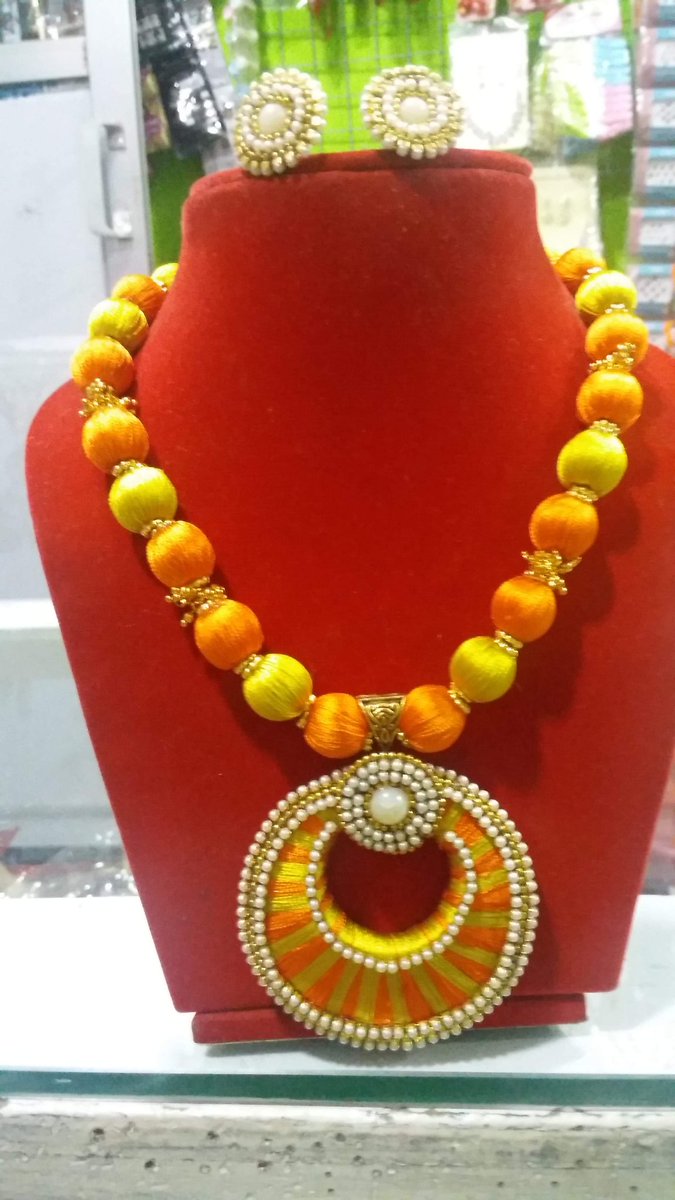 khadananda111's tweet photo. 💐🌻🌺🌹💐🌸SRAWAN SPECIAL 🌺🌹🌻🌼🌷🌸💐
silk thread र beads/ pearls बाट बनाइएका earrings,bangles & necklace set
Ready to be delivered
#silkthread #silkthreadjewellery
To order online! #Messenger #Viber #WhatsApp 9849047319 Choose colour and design of your choice !!😊😊 https://t.co/28TlvfUCDx