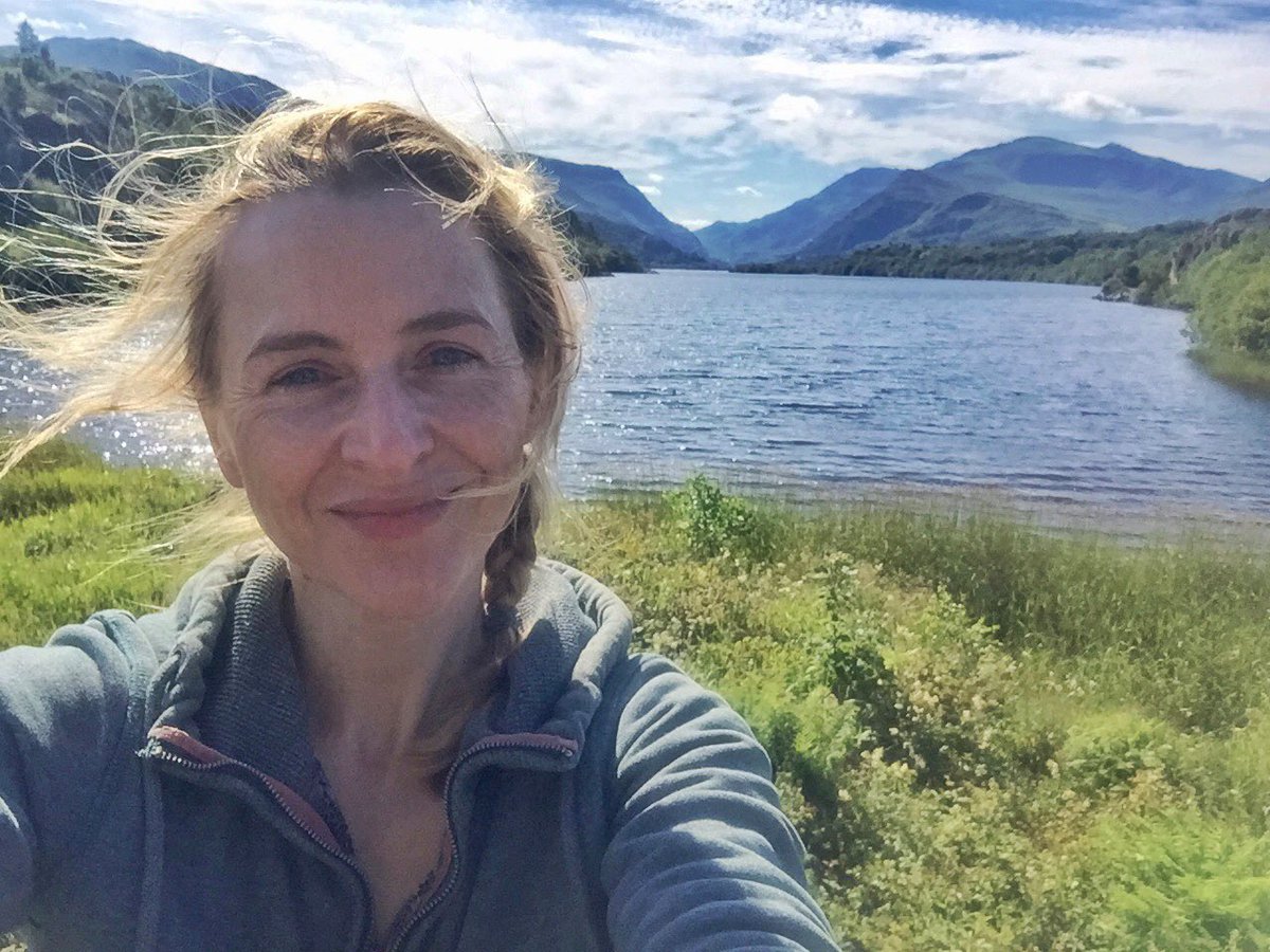 Loveswimrun's tweet photo. Beautiful day for another length of Llyn Padarn, though it wasn’t meant to be this breezy!
Usual Garmin fantasy route... I’m sure it’s 3km & I definitely didn’t turn around & swim back to sit on a rock, nice as that would have been! 🤣
#lovethatview #swimming #openwaterswimming https://t.co/9KHcyOSnmU