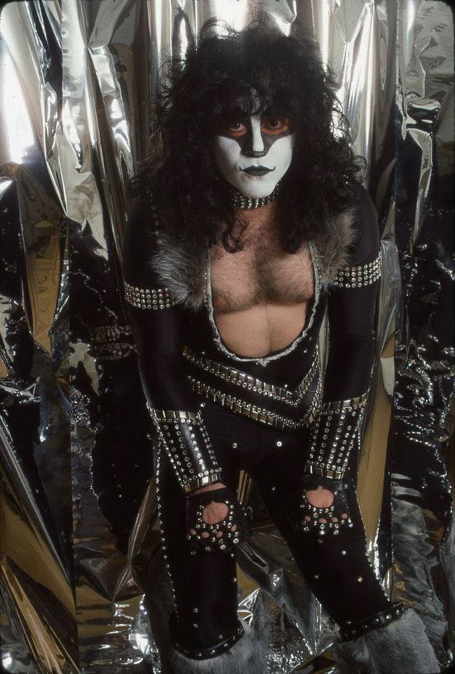 Happy Birthday Eric Carr!!!!! 