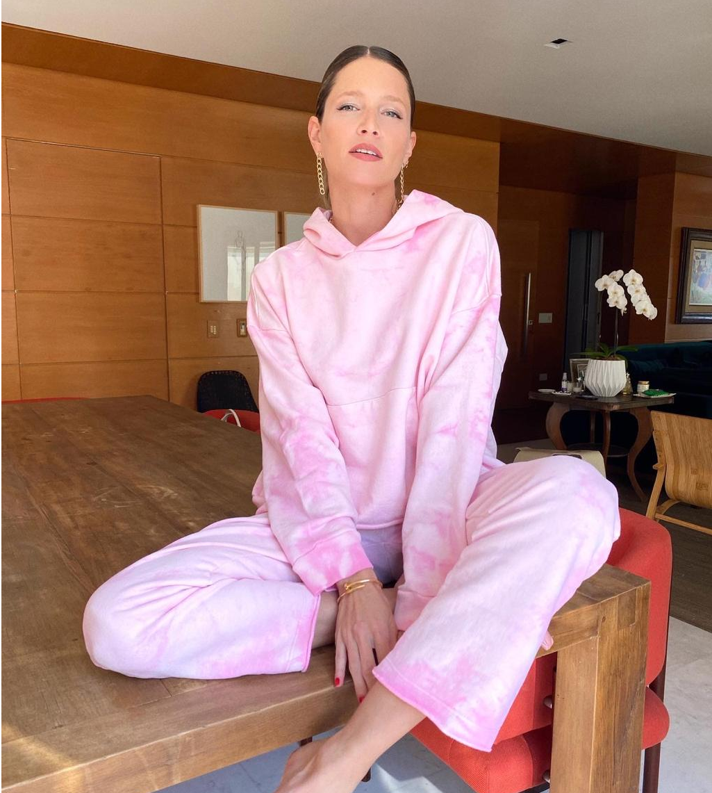 Helena Bordon tweet media