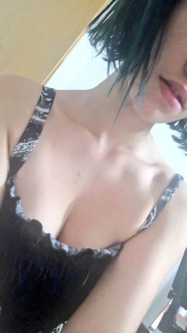 Hi~ https://t.co/6kkoFtRmBL