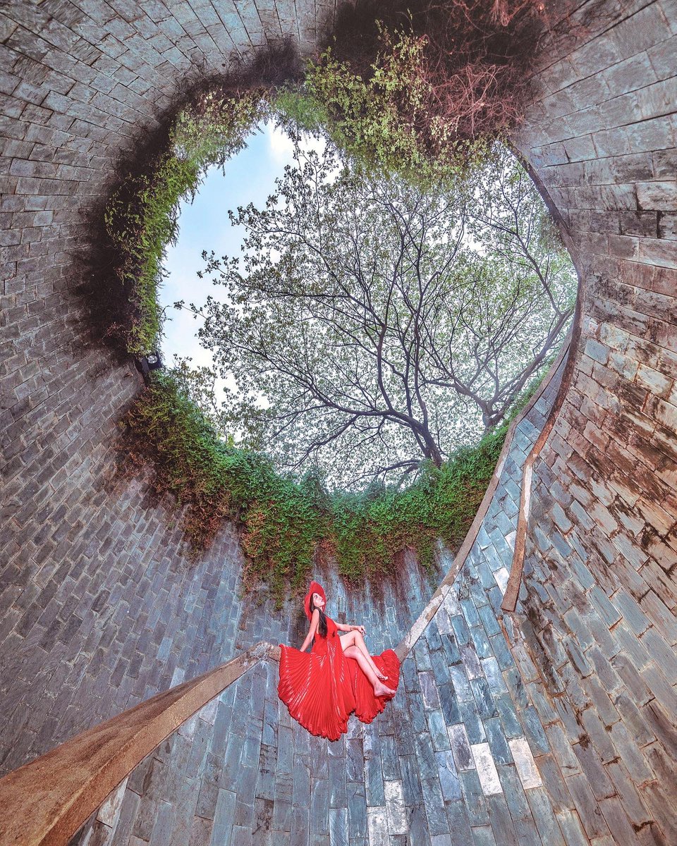 zippyzipeng's tweet photo. The legendary spiral staircase https://t.co/jX3Ozx6Fz1