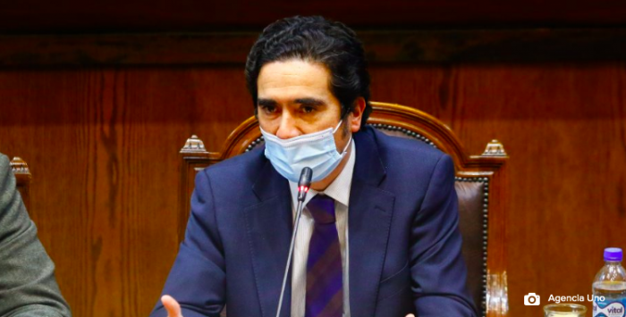 elmostrador's tweet photo. OPINIÓN| “Pan para hoy, hambre para mañana”: No, señor Briones, Ud. está profundamente equivocado. Por Germán Correa https://t.co/f0PTkKOesp https://t.co/aQ77SgbWX6