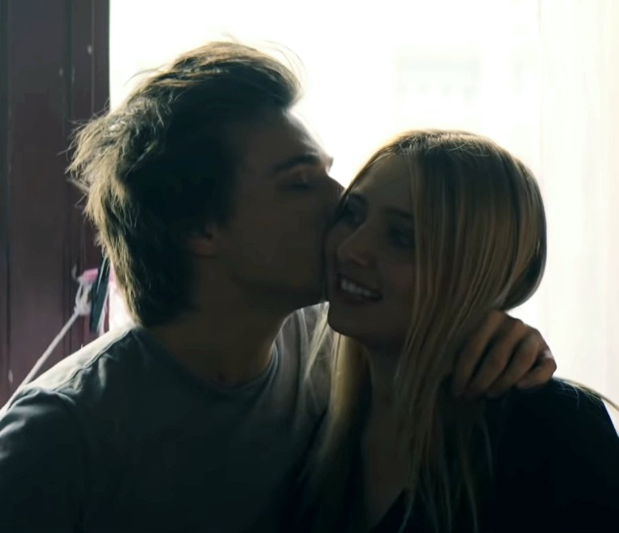 Lilie06's tweet photo. This duo your honor ! Whether on or off screen, this duo your honour ! ๐ฅ๐
#skamfrance #lucaslallemant #daphnelecomte #ilovethem https://t.co/bxfqj2Ij7O
