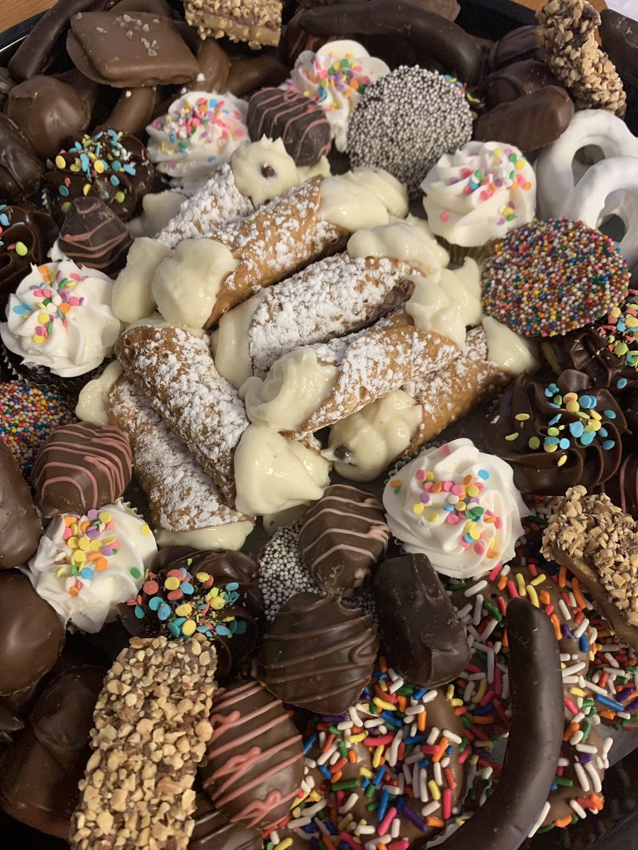 Cottontop1968's tweet photo. Open today 12-6pm #Cupcakes #Cakes #Fudge #Saltwatertaffy #Cookies #Cannolis #Candy #Customcakes #Chocolate #Sweettreats #Icecream #Milkshakes #Rootbeerfloats #Awardwinning #Jerseyshore #Belmar #Springlake #Avon #Wall #Neptune #Neptunecity #Manasquan #Bradleybeach #News12NJ https://t.co/WGgZj6N7lb