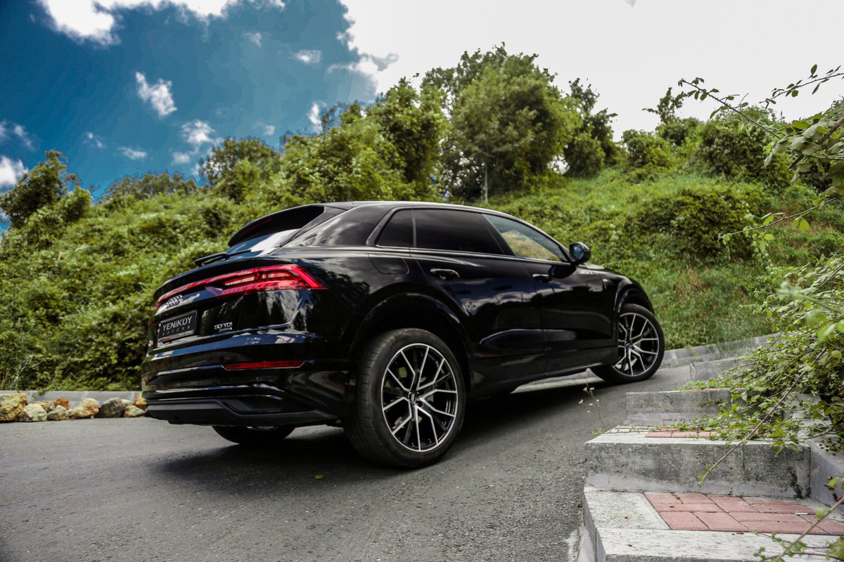 MotorsYenikoy's tweet photo. Audi Q8, dört kapılı lüks bir coupé'nin zarafetini, büyük bir SUV'nin pratik çok yönlü kullanım özelliğiyle birleştirir.
AUDI Q8 50TDI QUATTRO
#yenikoymotors #audi #q8 #50tdi #quattro https://t.co/gmjZ45ynST