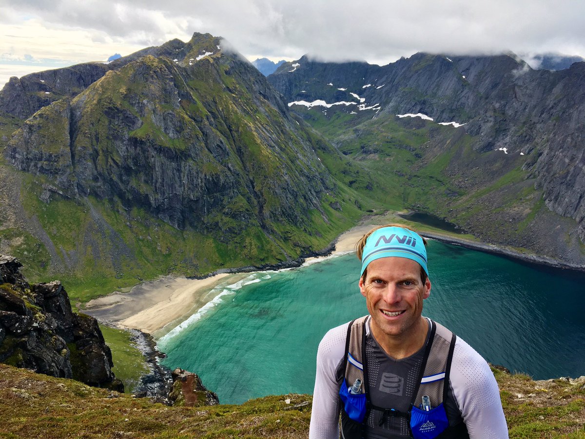 Spent this week on a road trip to the North of Norway. Amazing nature with spectacular views along the Helgeland coast and Lofoten. Pictures from Heilhornet, Seven Sisters, Reinebringen and Kvalvika.