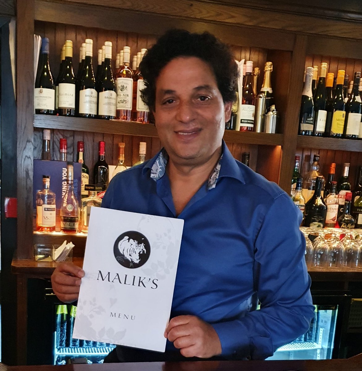 MaliksGroup's tweet photo. New disposable menus at Maliks.
We are open for dine in and takeaway 🍽
.
.
.
Find our menu at: https://t.co/FZWl54293H
.
.
#cookham #gerrardscross #gerrardsx #marlow #maliks #indian #indianrestaurant https://t.co/Kr7hICpeO6