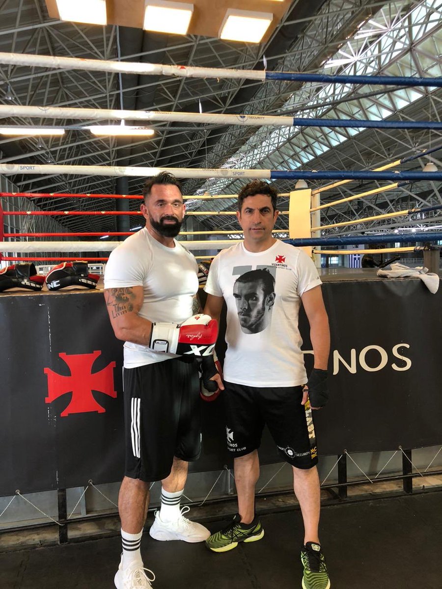 ChristosGatsis's tweet photo. @Vyzantinos @Vizantinos_Athn @Target_Sport @Target_Security #boxing #world #βυζαντινος #targetsport https://t.co/d8bnSQzAkq